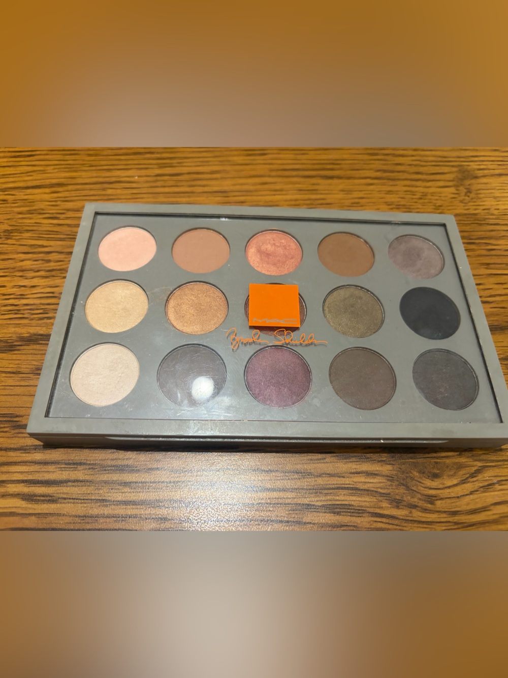 MAC Eyeshadow Palette x 15 BROOKE SHIELDS Eye Shadow